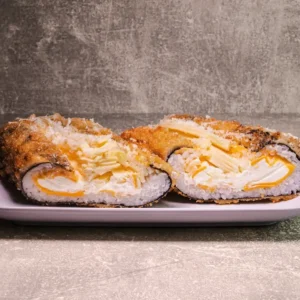 Roll-Dog mit vier Käsesorten