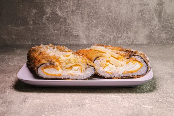 Roll-Dog mit vier Käsesorten